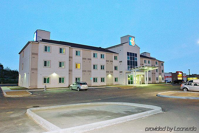 Motel 6-Estevan, Sk Exterior photo