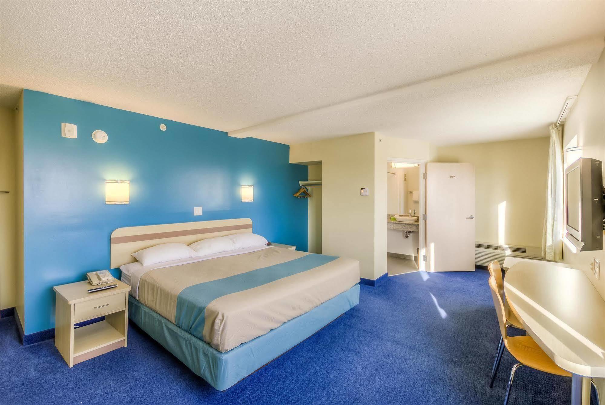 Motel 6-Estevan, Sk Exterior photo