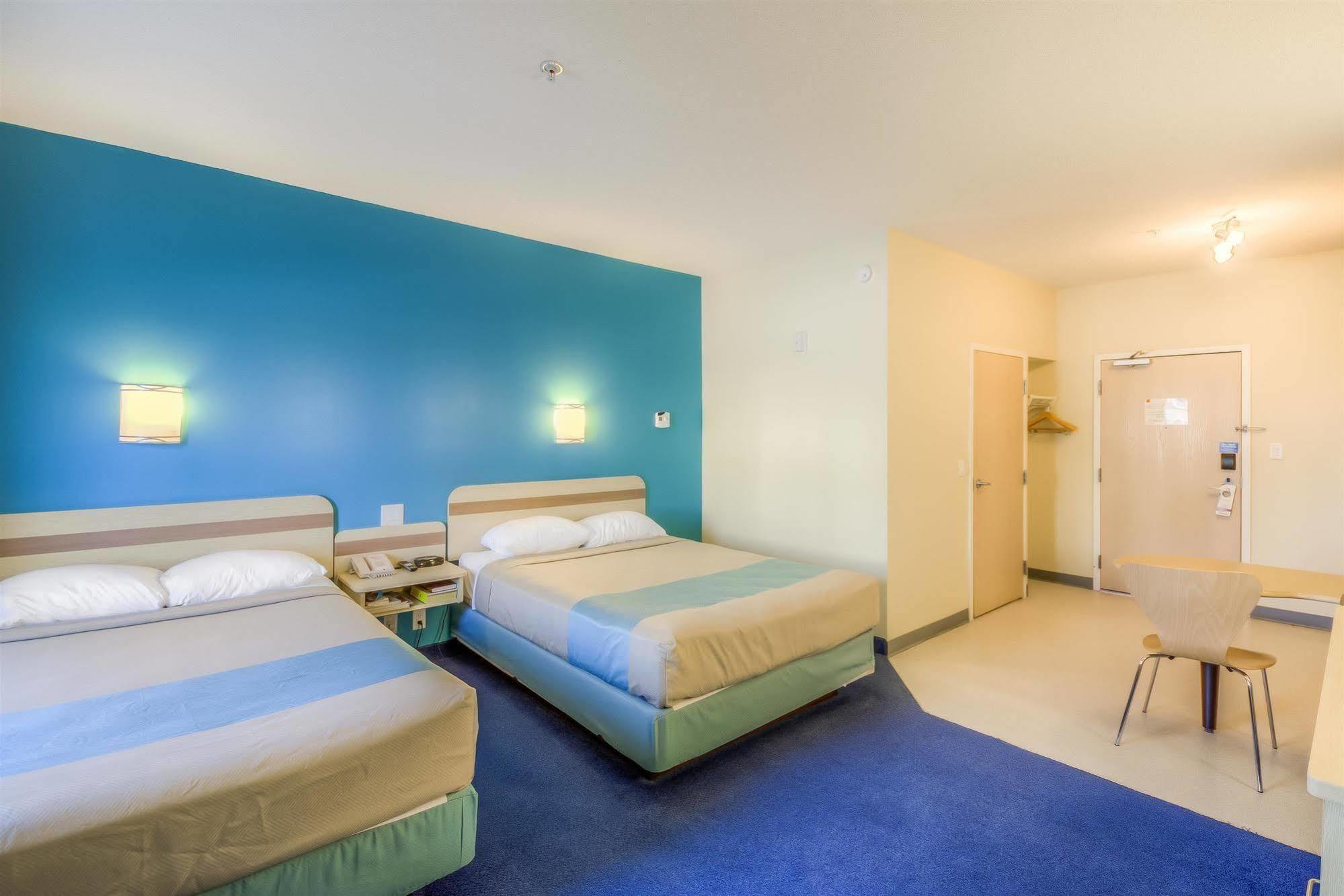 Motel 6-Estevan, Sk Exterior photo
